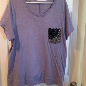Sequined pocket T-shirt